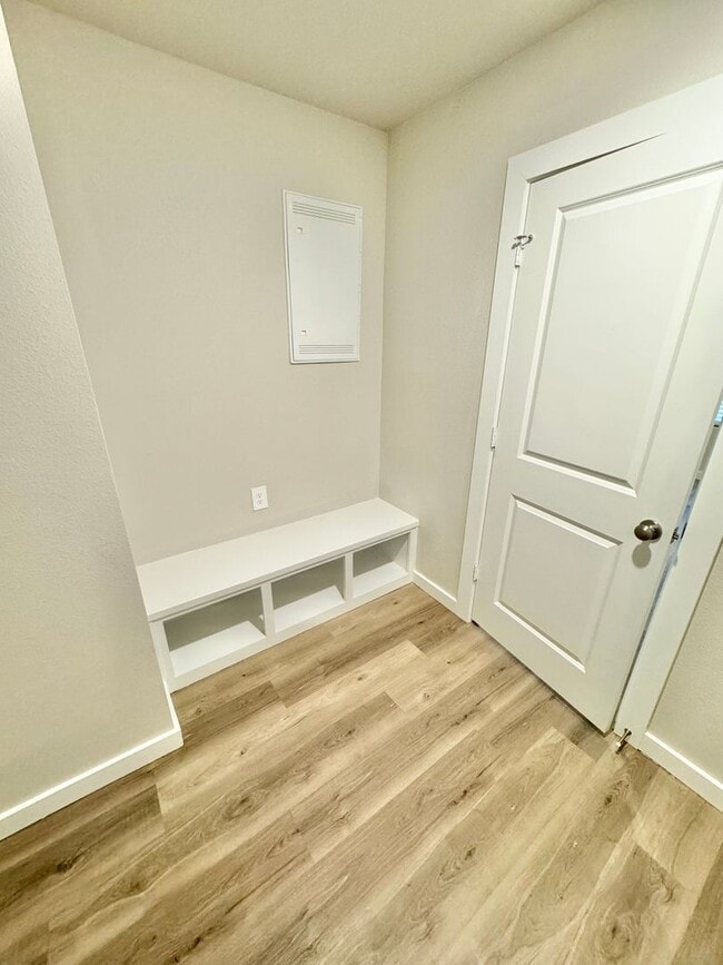 Building Photo - Brand New Construction! 3 bed, 2 bath, 2 c...
