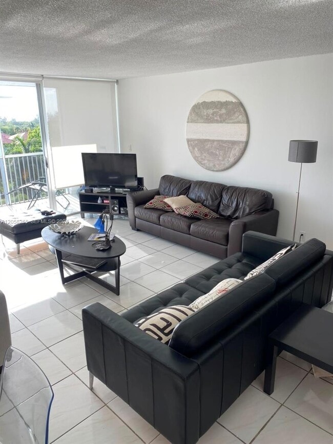 Foto del edificio - 150 Ocean Ln Dr