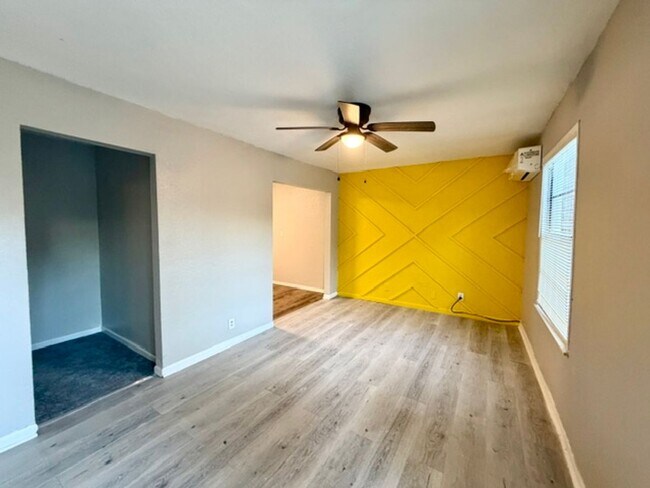 Foto del edificio - 2613 Baylor Ave