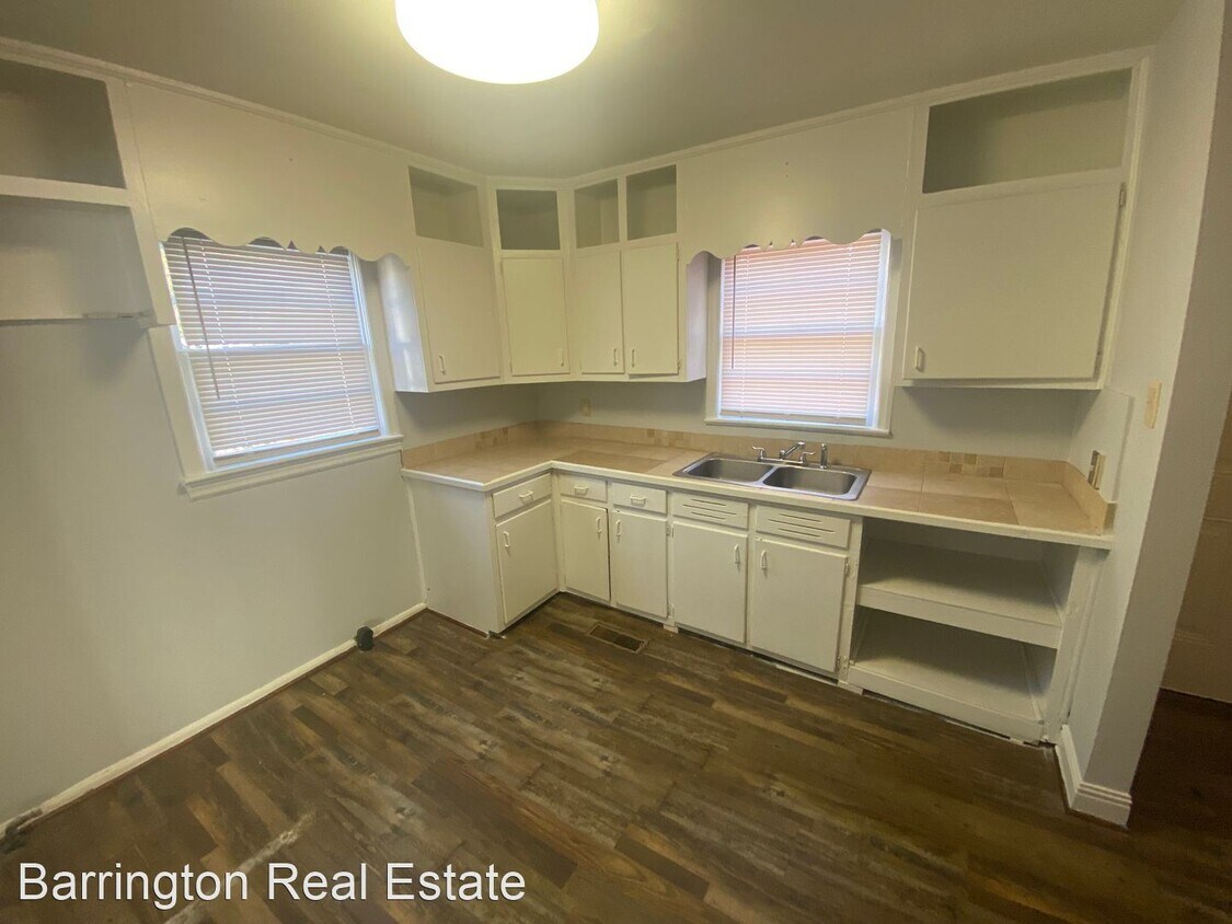 Building Photo - 3 br, 1 bath House - 929 Parkway Drive