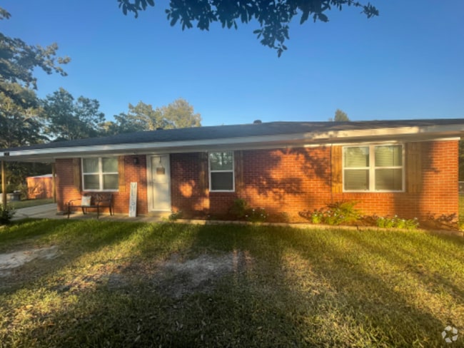 Building Photo - 1739 LA-557