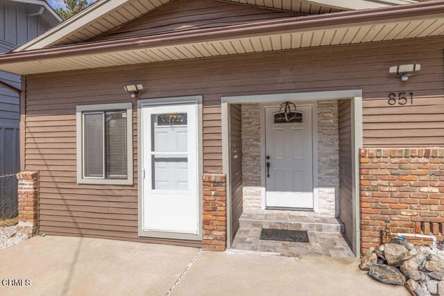 Foto del edificio - 851 Pine Knot Ave