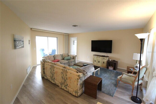 Foto del edificio - 2332 Bal Harbour Dr