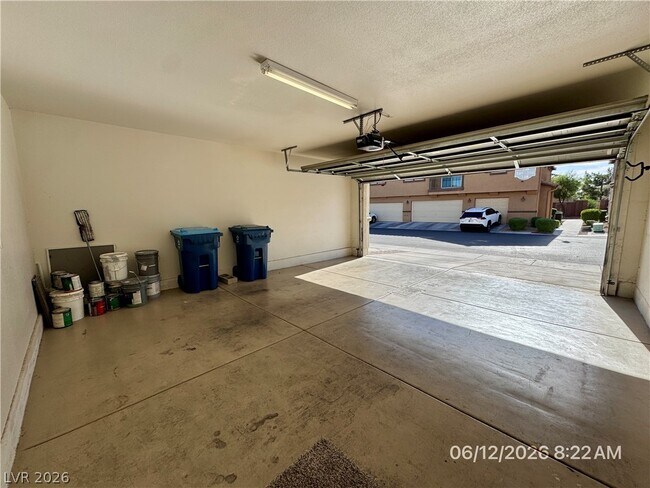 Foto del edificio - 6255 W Arby Ave