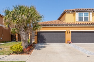 Building Photo - 724 Carlsbad Dr