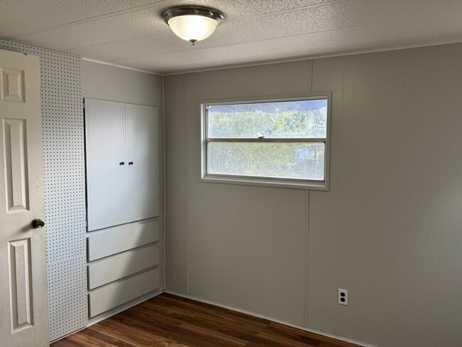 Building Photo - 8415 Braewick Dr