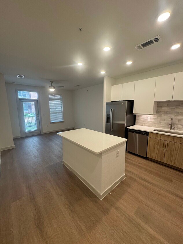 Foto principal - 4485 S Preston Rd