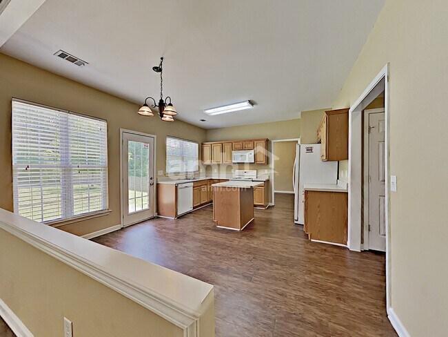 Building Photo - 2251 Monthemer Cv