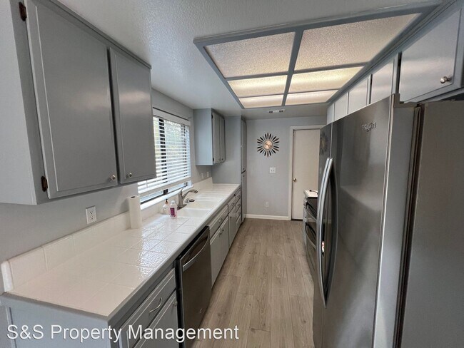 Building Photo - 3 br, 2 bath House - 2592 Betty Way