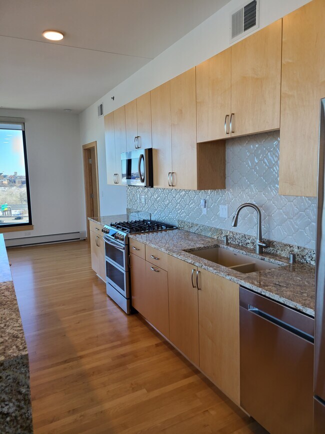 Kitchen & Dining - 1240 S 2nd St