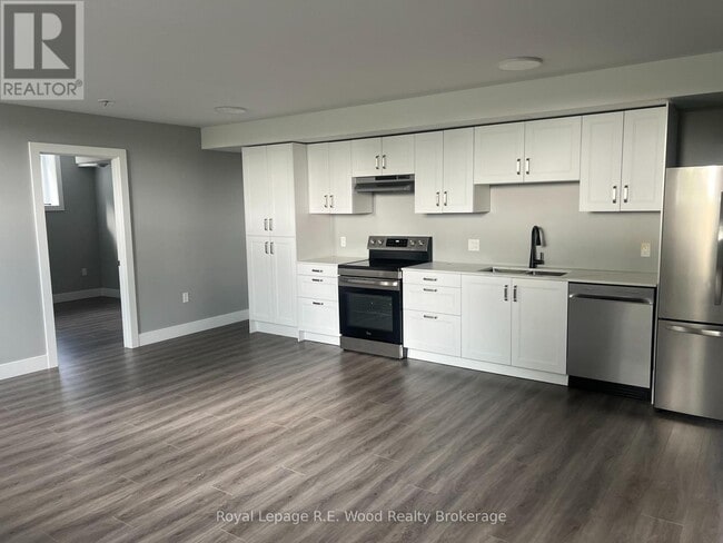 Photo du bâtiment - 335 John St S