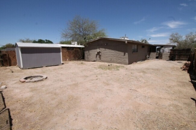 Foto del edificio - 3 bed 2 bath Mobile Home Available