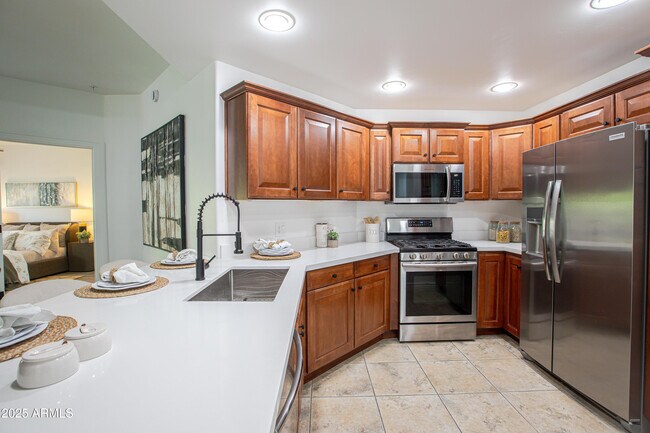 Foto del edificio - 5450 E Deer Valley Dr
