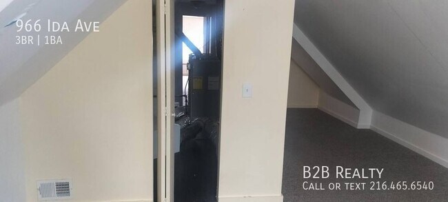 Foto del edificio - Charming 3 bed 1 bath Property in Prime Lo...