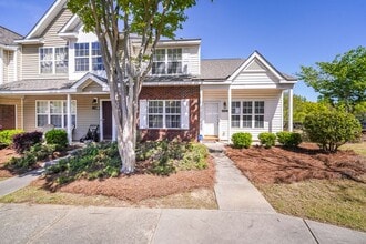 Building Photo - 17125 Greenlawn Hills Ct