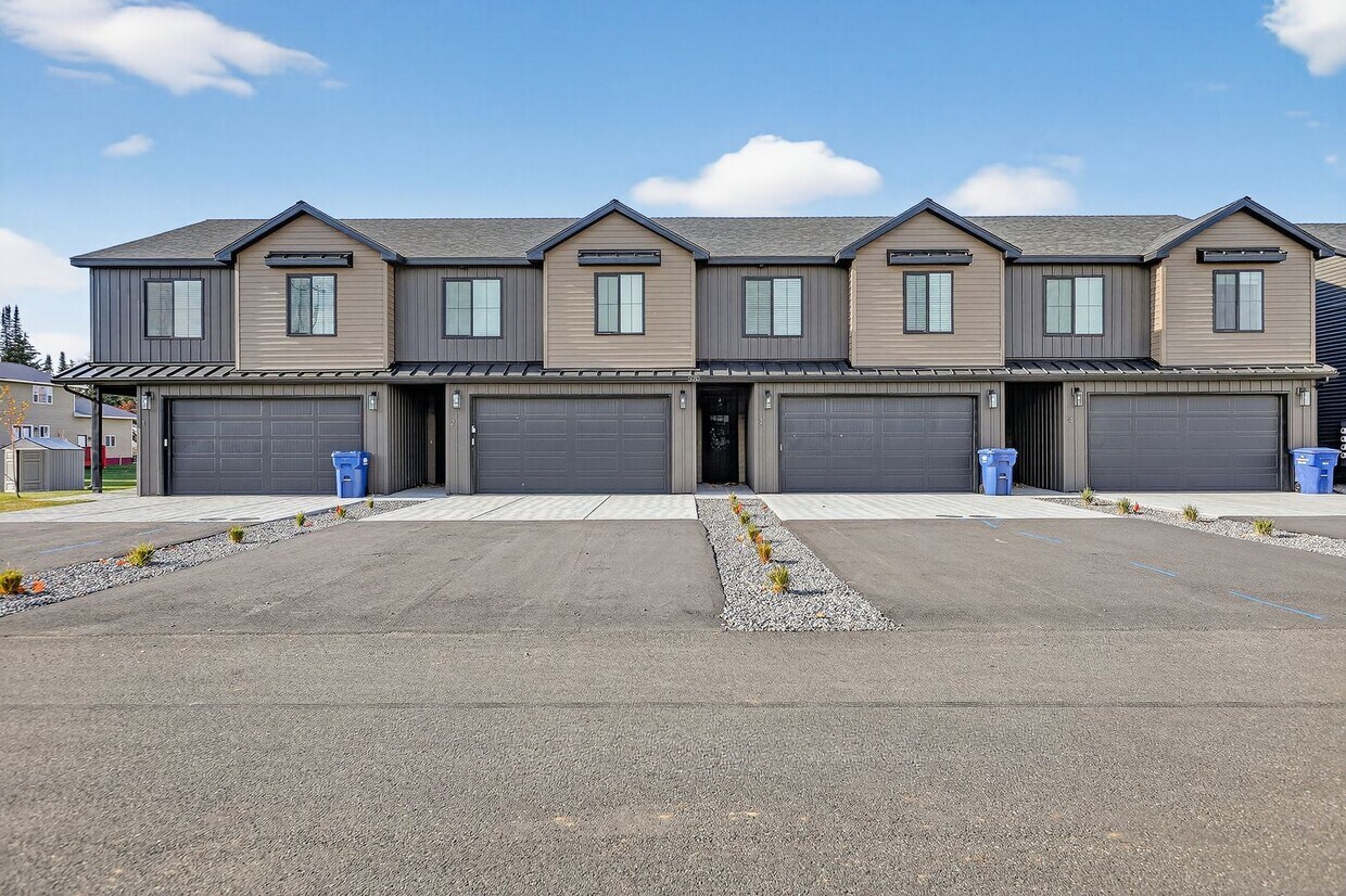 Foto principal - Beautiful 3 Bed, 2.5 Bath Townhome in Ashton