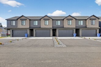 Building Photo - 520 N 4th St