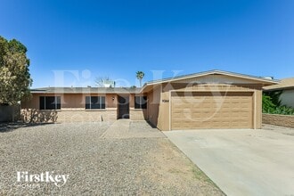 Building Photo - 9044 N 52nd Dr