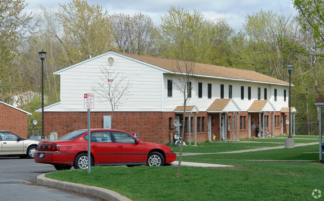 Building Photo - Meadowbrook
