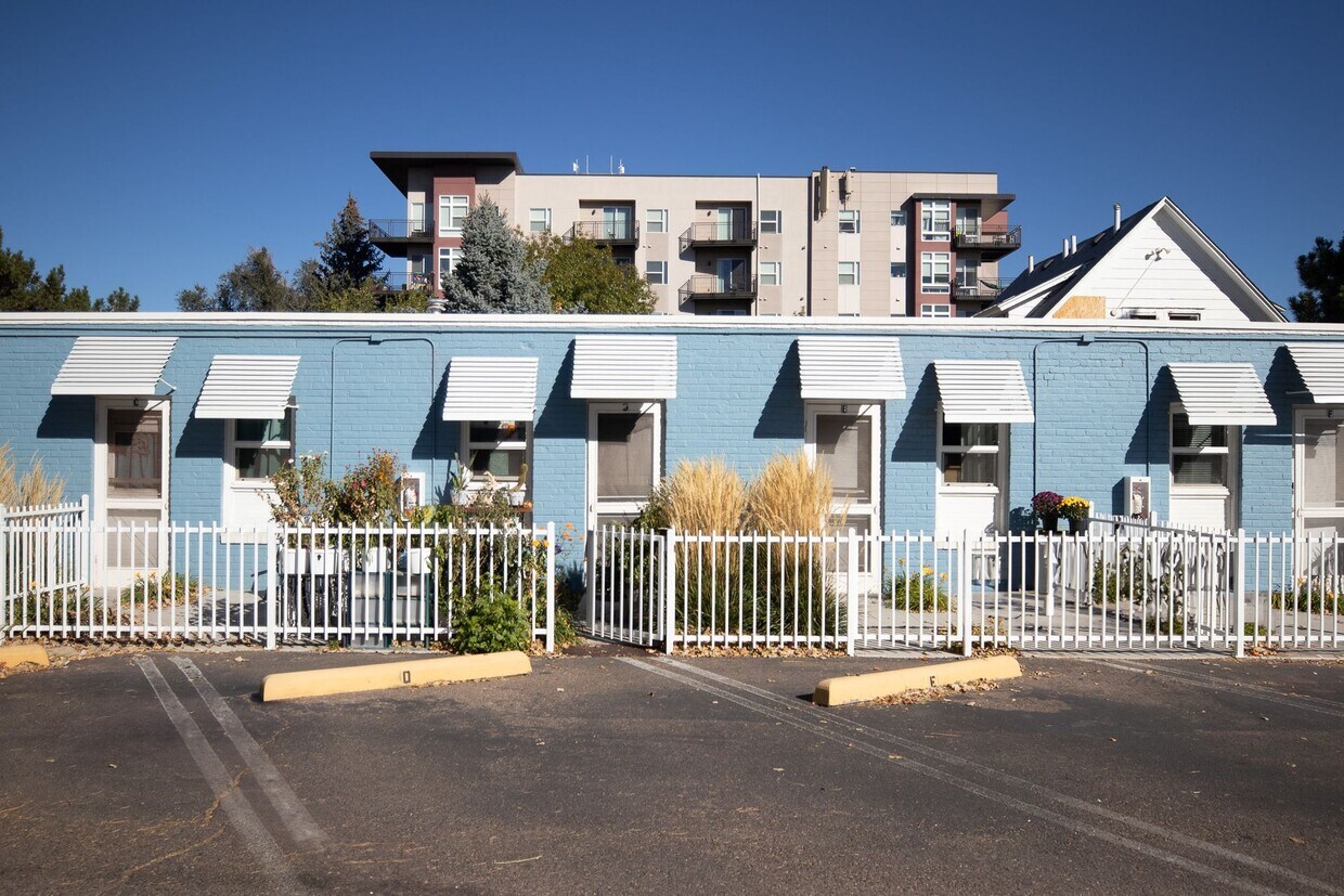 Foto del edificio - 7207 Grandview Ave