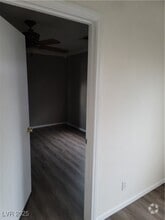 Building Photo - 1089 Sweeping Vine Ave
