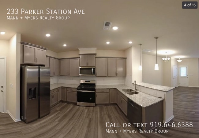 Building Photo - 233 Parker Sta Ave