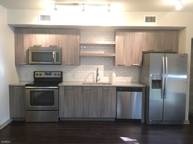 Foto del edificio - 325 NW 33rd Terrace