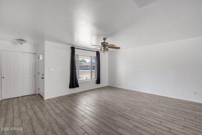 Foto del edificio - 8544 E Osborn Rd