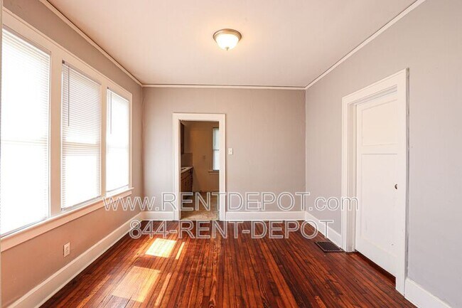Foto del edificio - 501 Maxwell Ave