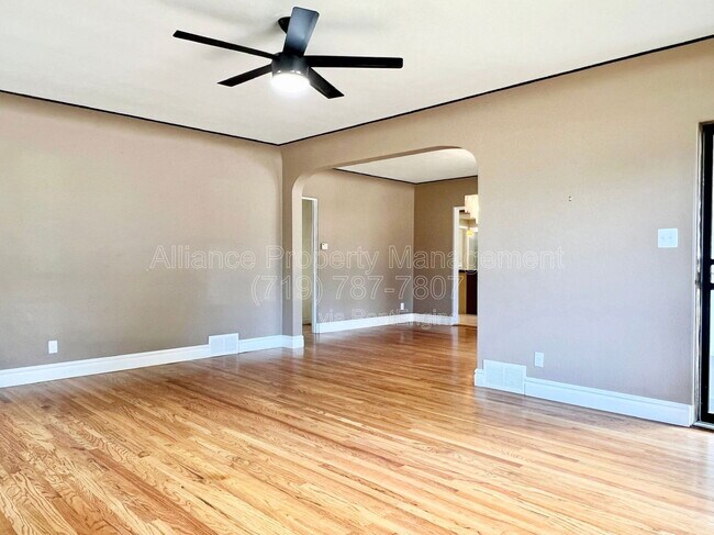 Foto del edificio - 401 Cheyenne Blvd