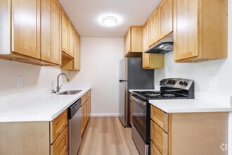 Interior Photo - 2347 Pacheco St