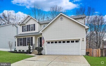 Building Photo - 1104 Charing Cross Dr