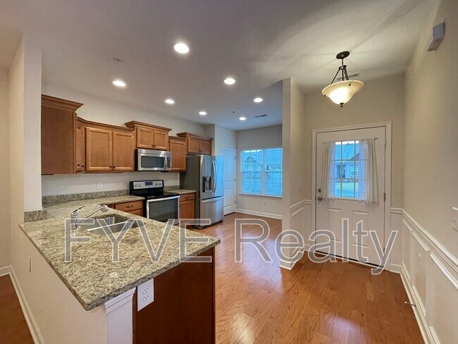 Building Photo - 4600 Boxcroft Cir