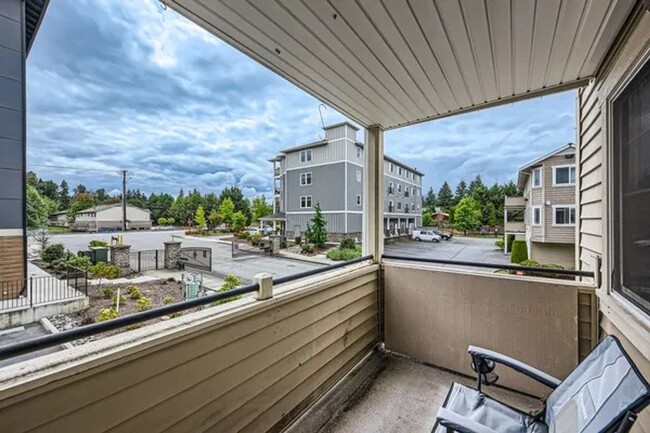 Building Photo - Gated Luxury Condo