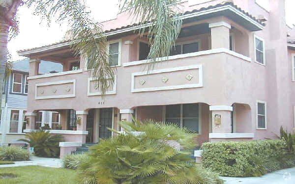 Foto del edificio - 411-415 E Livingston St
