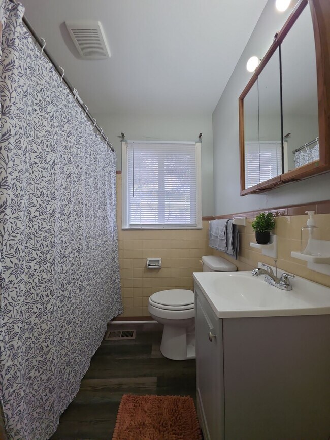 Foto del edificio - 3315 Kavanaugh Dr NW