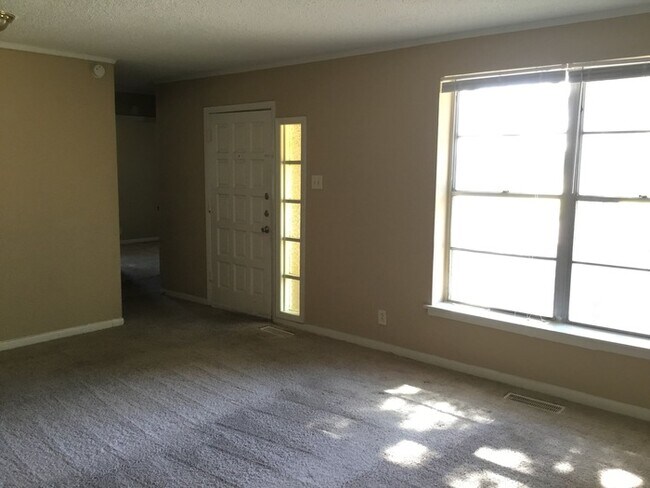 Foto del edificio - 1703 Carlisle St