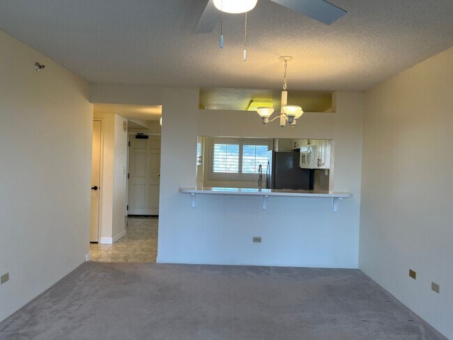 Building Photo - Country Club Villas - 2 bedrooms, 2 bath u...