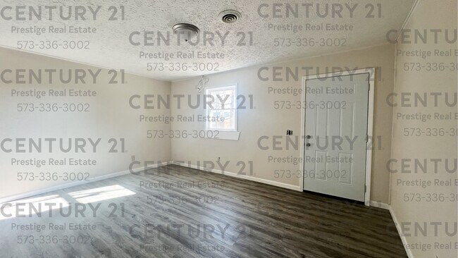 Building Photo - 15020 Hackney Dr
