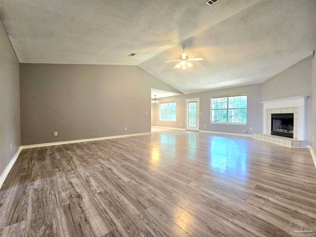 Building Photo - 6718 Fort Deposit Dr