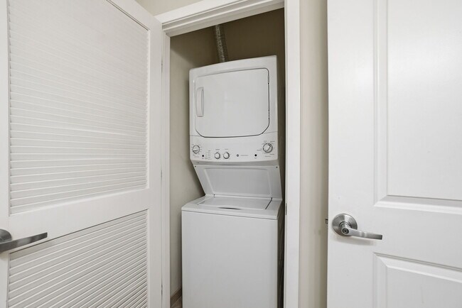 Foto del edificio - 1001 L St NW