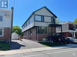 Building Photo - 106 Aylmer Ave