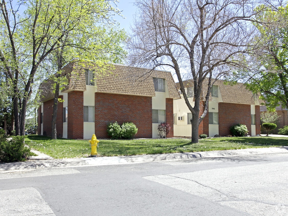 Primary Photo - 5542 Newland Way