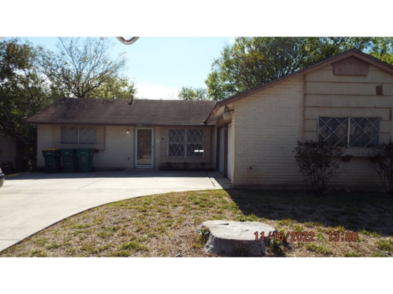 8012 Dry Canyon Trail, Live Oak, TX 78233 House Rental in Live Oak