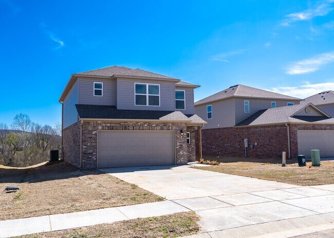 Foto del edificio - Three Bedroom | Two and a Half Bathroom Home in Farmington