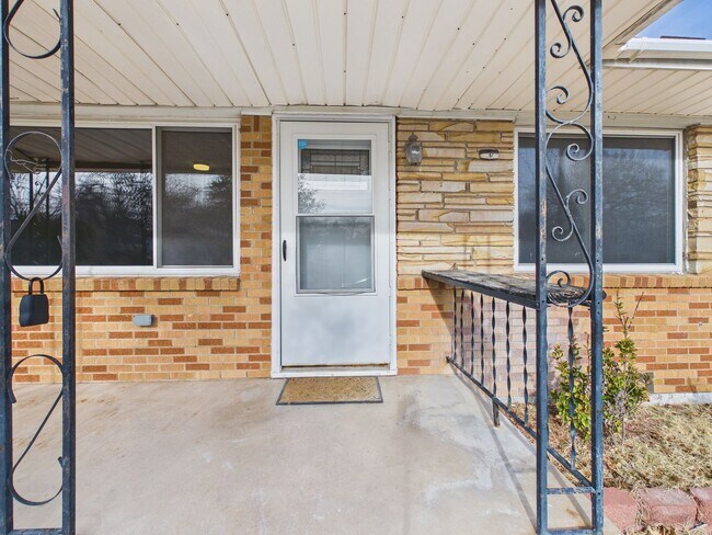 Foto del edificio - 2305 NW 43rd St