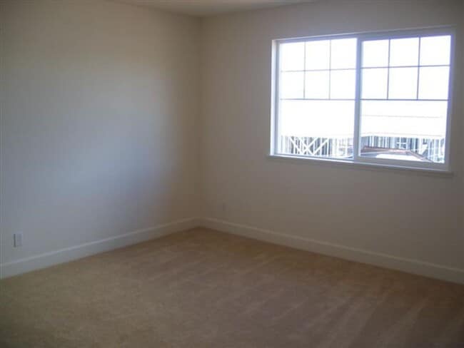 Building Photo - Beautiful 3 BD / 2 BA Townhome in Ko Olina!