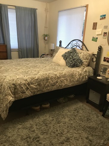1st bedroom - 2211 Walnut St
