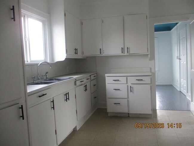 Foto del edificio - 212 N C St