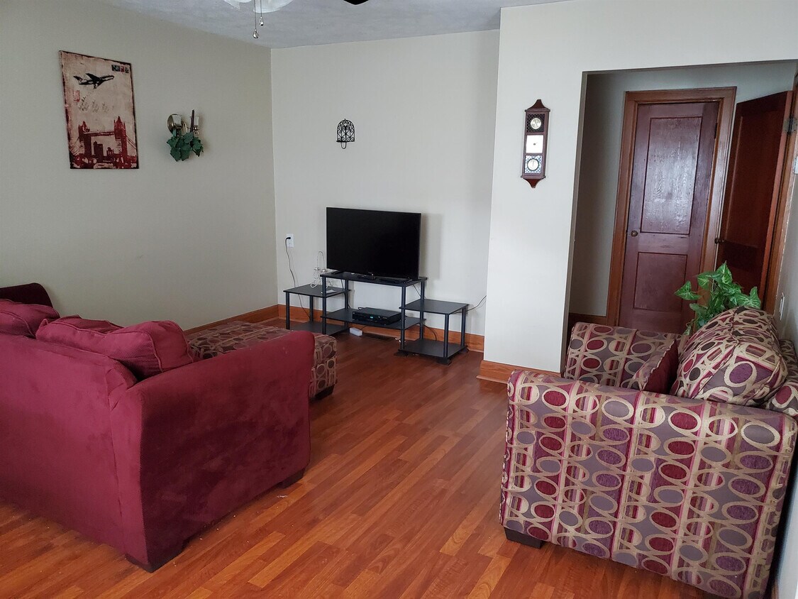 1213 Grosscup Ave, Dunbar, WV 25064 House Rental in Dunbar, WV